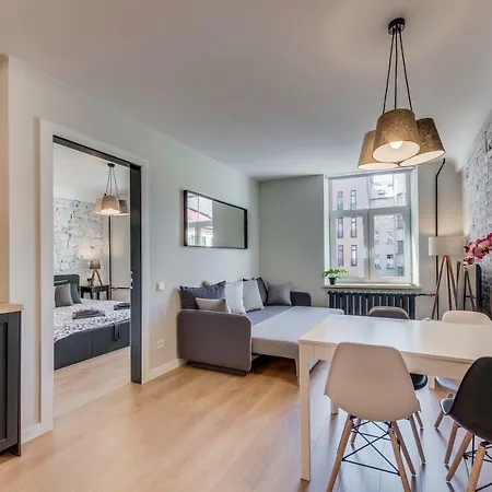 Apartamento Old Town Black *