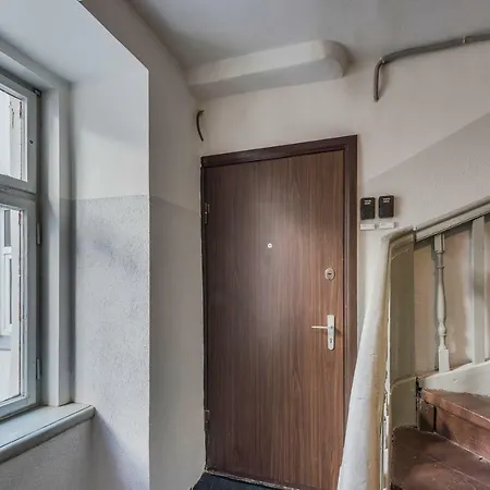 Apartment Old Town Black *